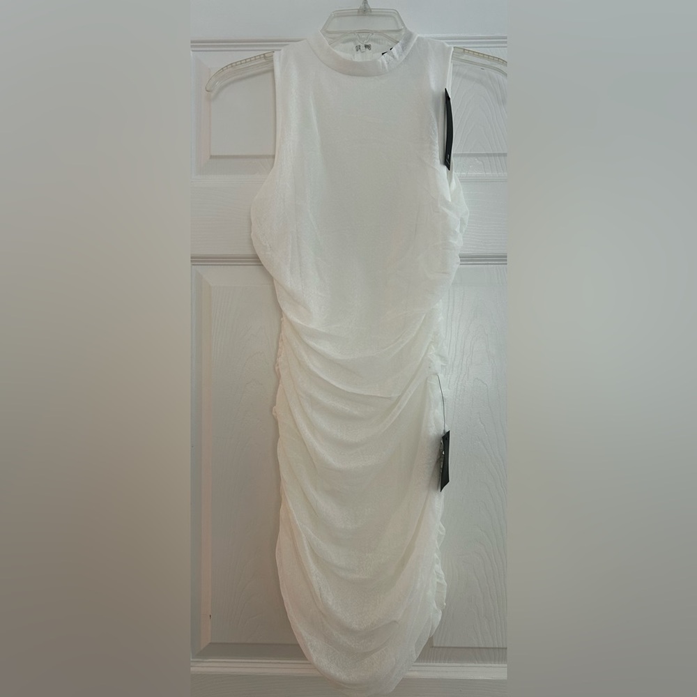 White Bodycon Dresa